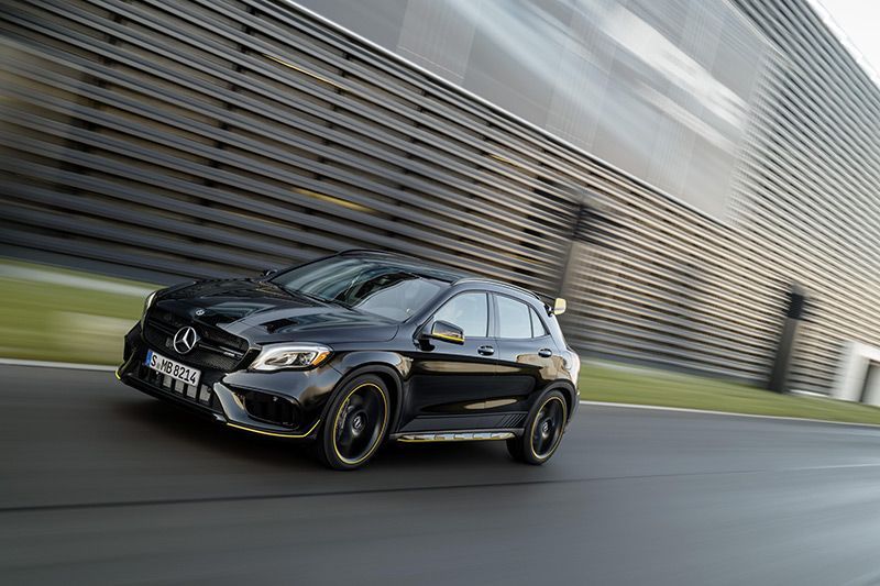 New Mercedes-AMG GLA 45 4MATIC Tampil Spesial 1