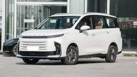 Maxus G50 Punya Teknologi PHEV, Ini Spesifikasi dan Fitur Unggulannya