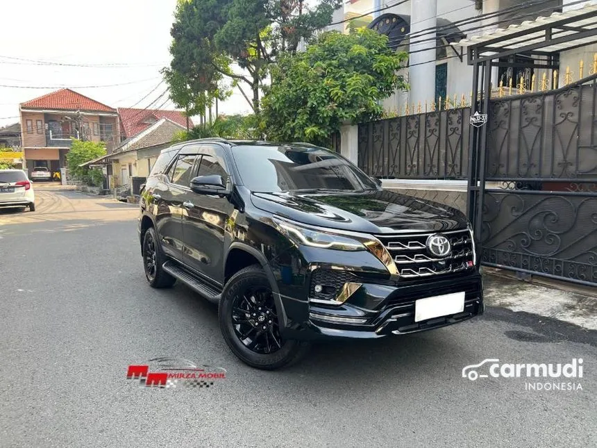 2023 Toyota Fortuner GR Sport 4X2 SUV