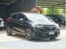 2017 Honda JAZZ 1.5 (ปี 14-22) S Hatchback