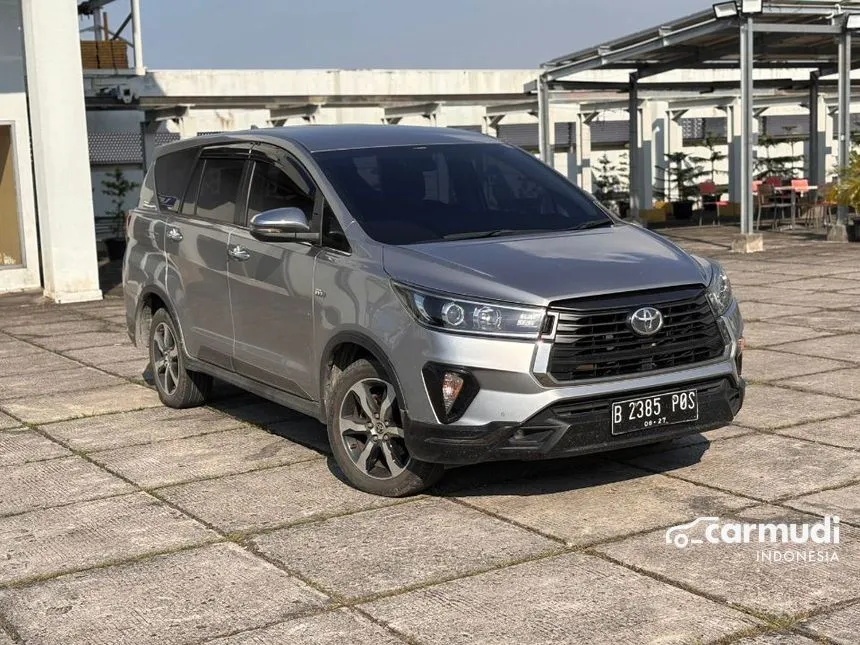 2022 Toyota Kijang Innova Venturer MPV
