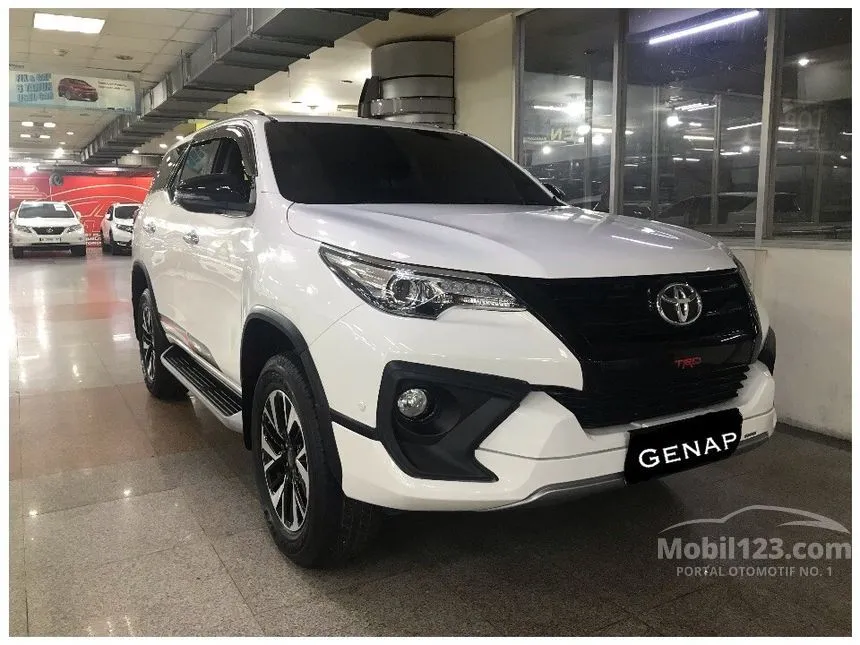 Jual Mobil Toyota Fortuner 2018 TRD 2.4 di DKI Jakarta Automatic SUV Putih Rp 399.000.000