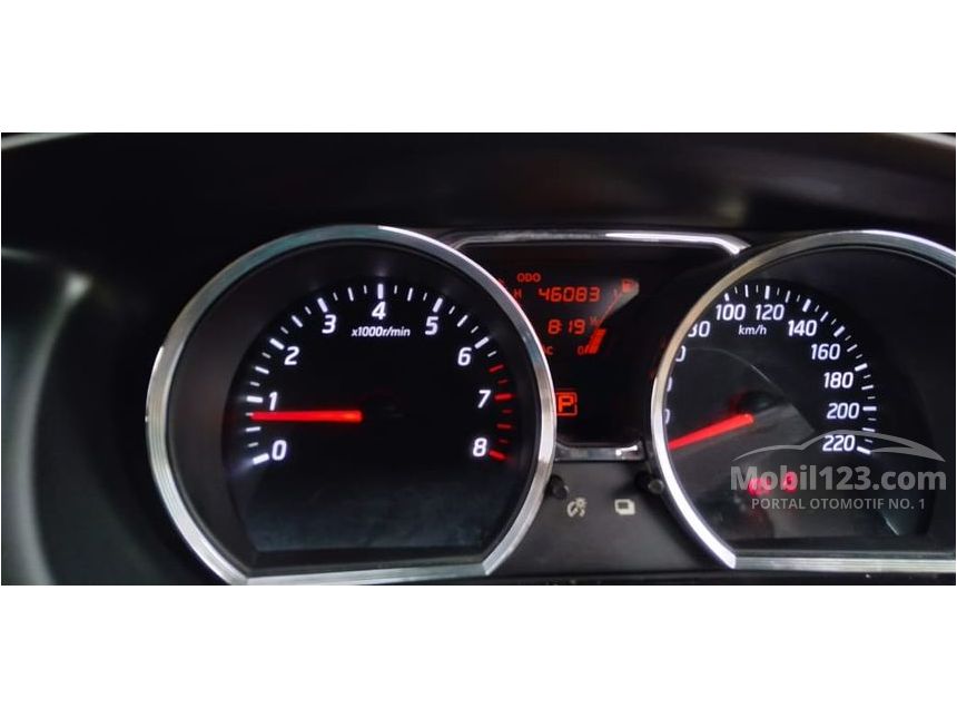 2015 Nissan Grand Livina Highway Star Autech MPV