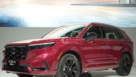 Harganya Memang Tak Murah, tapi Konsumsi BBM All New CR-V Hybrid Diklaim Setara Brio