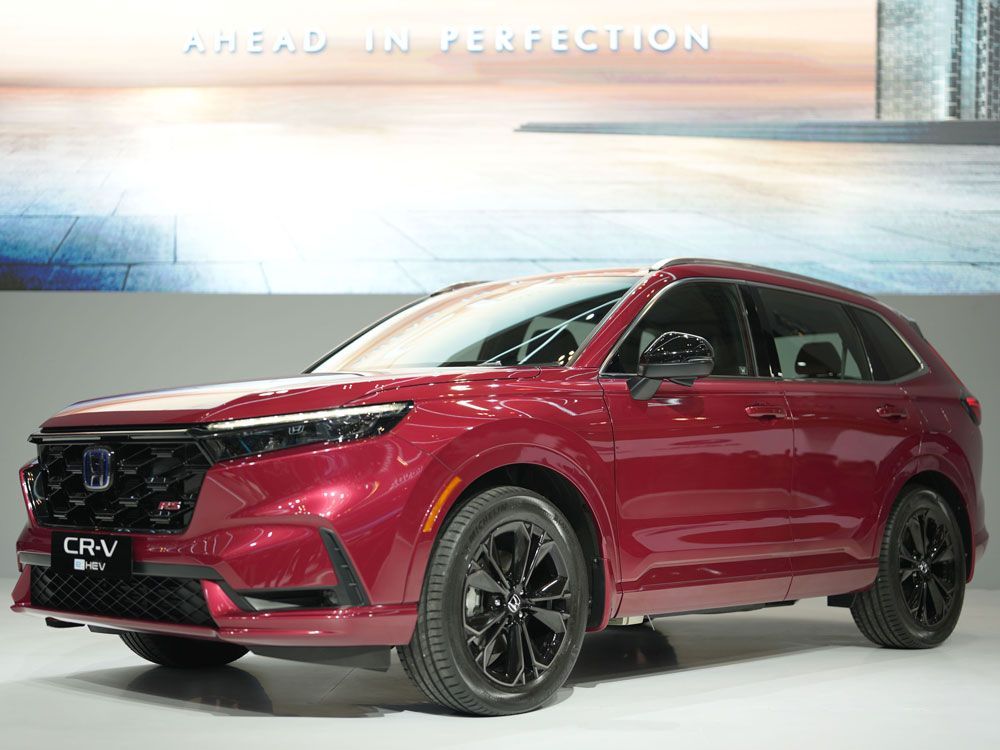Harganya Memang Tak Murah, tapi Konsumsi BBM All New CR-V Hybrid Diklaim Setara Brio