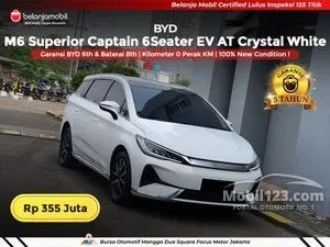 2025 BYD M6 Superior Captain 6 Seater MPV