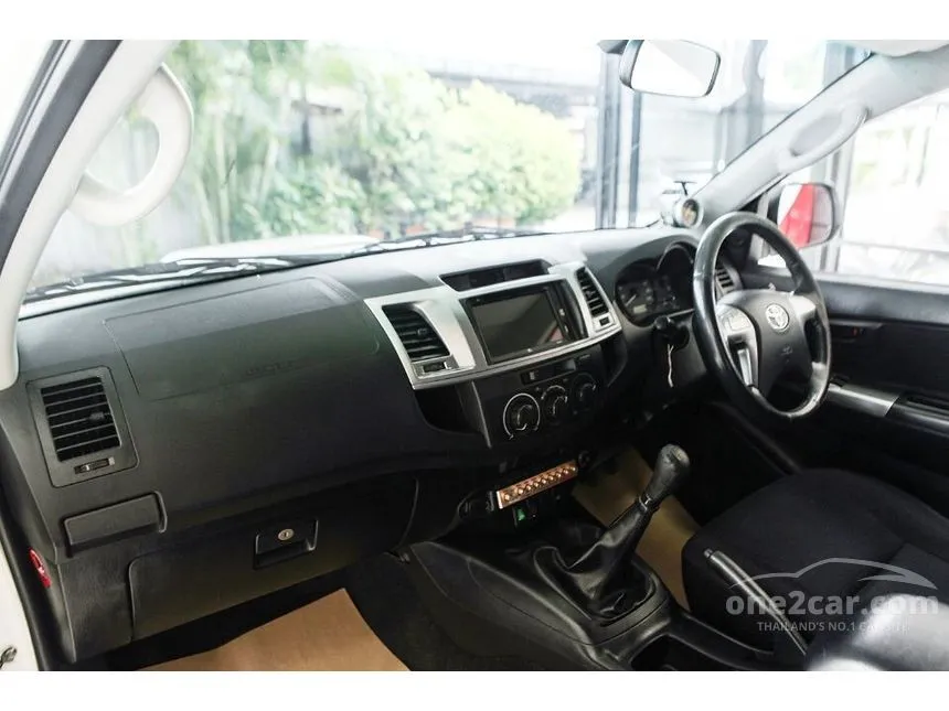 2015 Toyota Hilux Vigo Prerunner E Pickup