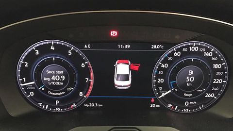 Spyshot: Volkswagen Passat B8 Shows Off Active Info Display