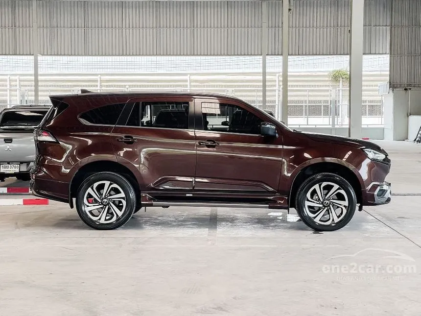 2021 Isuzu MU-X Ultimate SUV