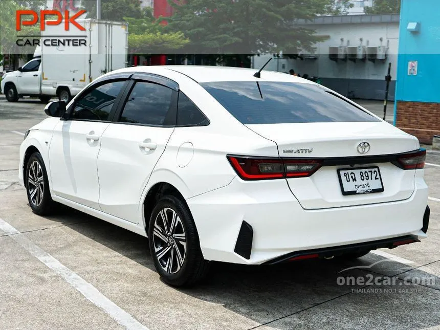 2022 Toyota Yaris Ativ Sport Sedan
