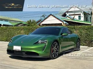 2022 Porsche Taycan 4S Sedan