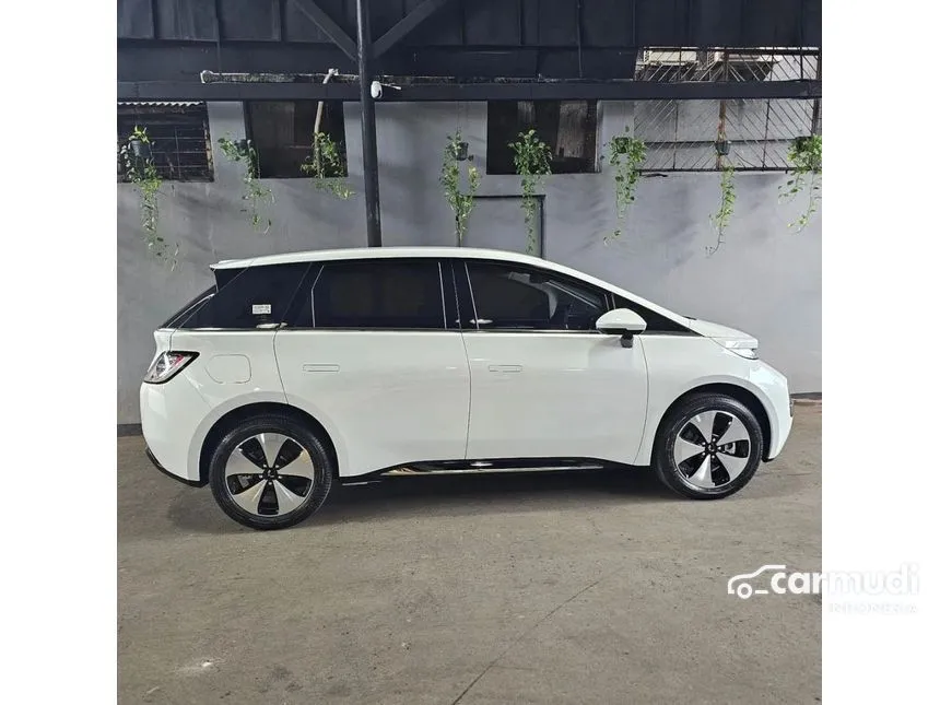 2024 Wuling Cloud EV EV Hatchback