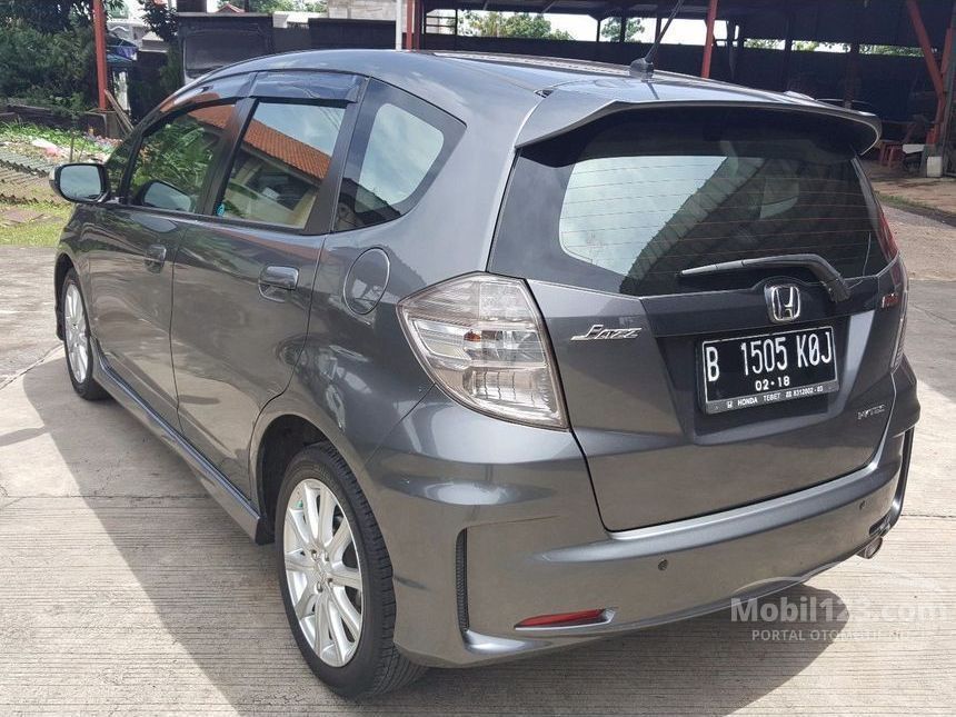 Jual Mobil Honda Jazz 2013 RS 1.5 di Jawa Barat Automatic 