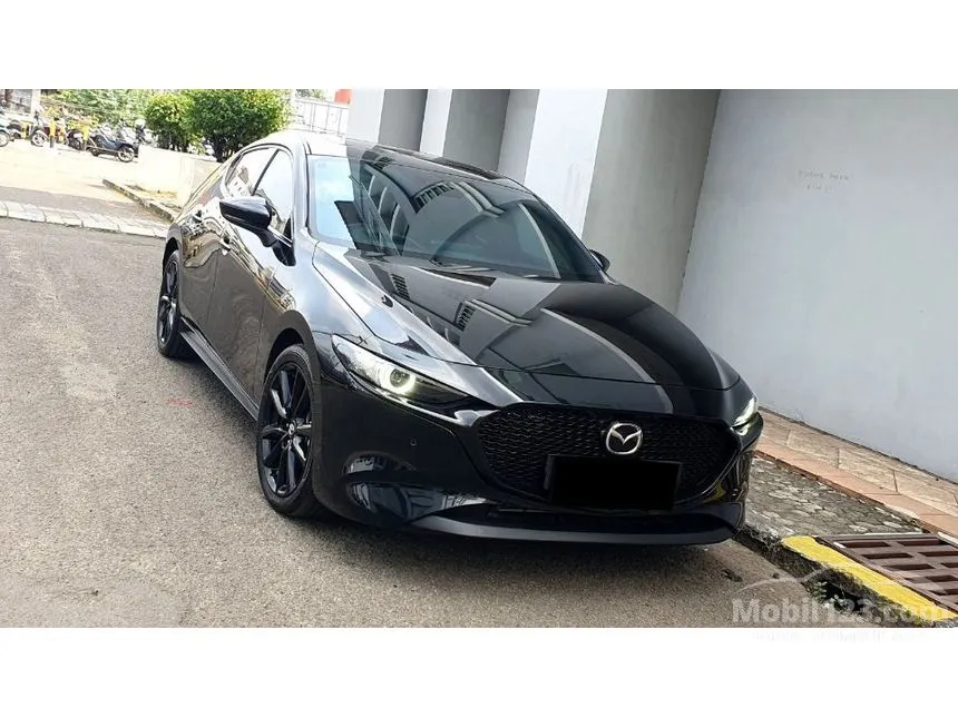 2025 Mazda 3 SKYACTIV-G Hatchback