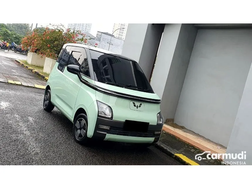 2023 Wuling Air EV Standard Range Hatchback
