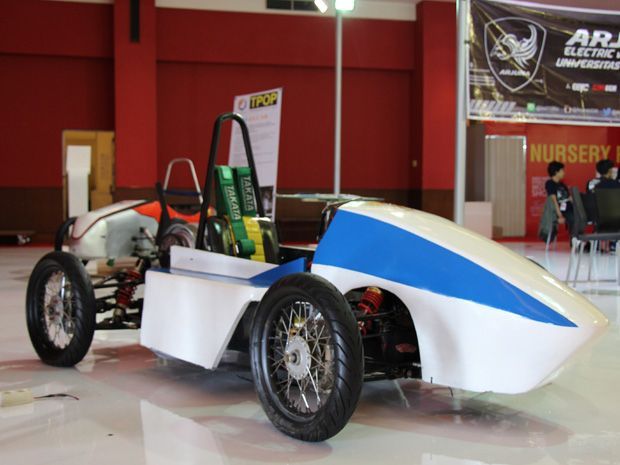 Deretan Mobil Buatan Mahasiswa Mejeng di IIMS 2016