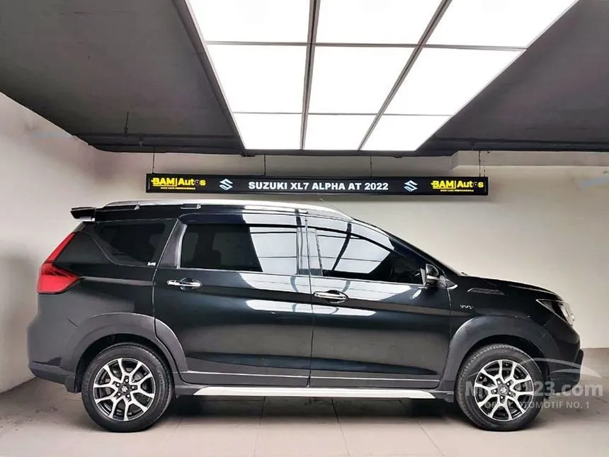 2022 Suzuki XL7 Alpha SUV