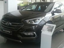 Santa fe 2.4 Gasoline 2017 & 2015 Baru