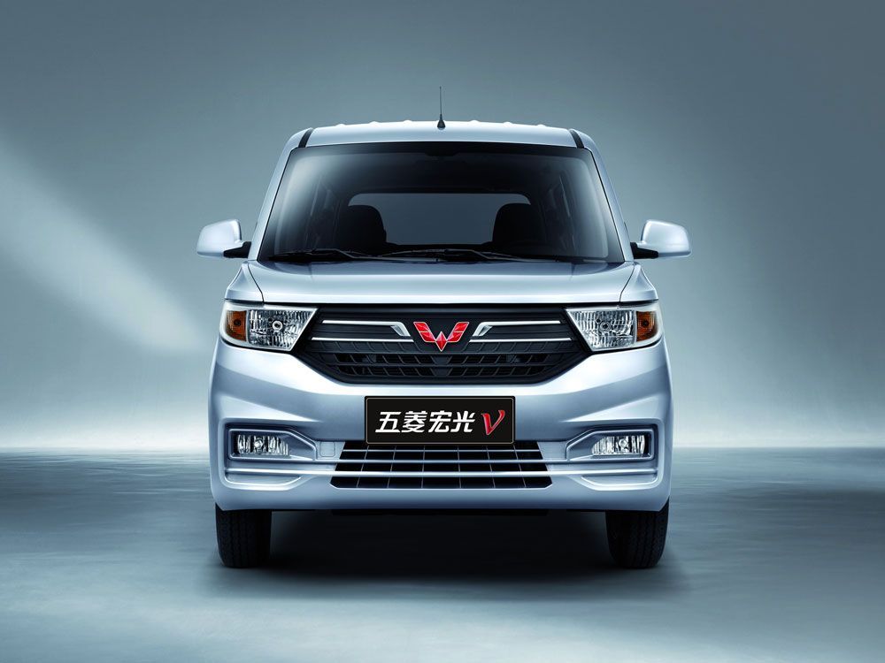 Wuling Hong Guang V Diluncurkan, Harganya Cuma Rp 89 – 97 Juta