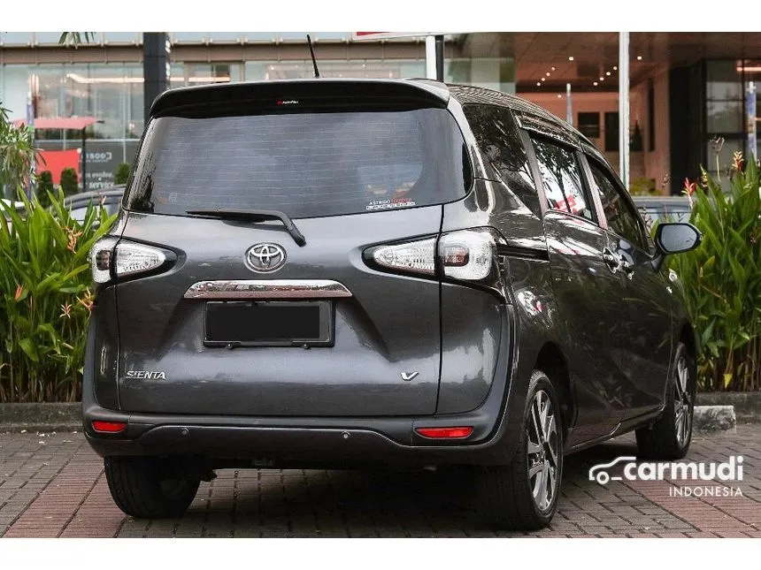 2019 Toyota Sienta V MPV
