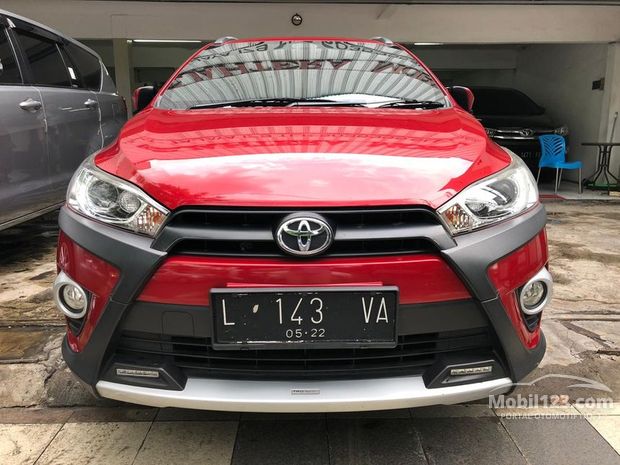  Toyota  Yaris Mobil  bekas dijual di  Jawa timur Indonesia  