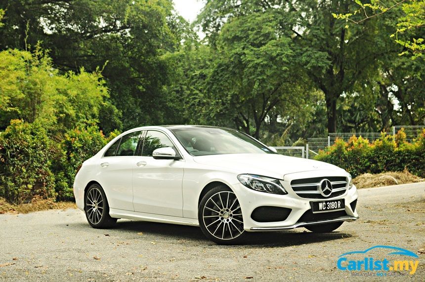 Review: Mercedes-Benz C300 (W205) AMG Line – Is there such a thing