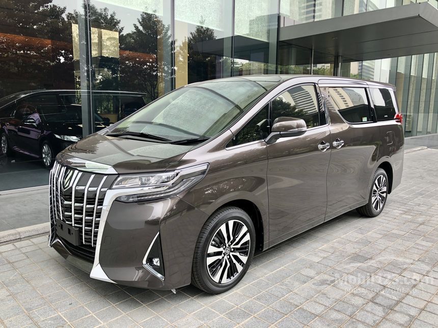 Toyota alphard 2020 года