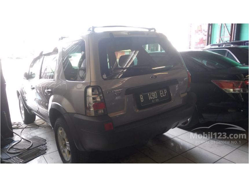 Jual Mobil  Ford  Escape  2003 XLT  4x2 3 0 di Jawa Barat 