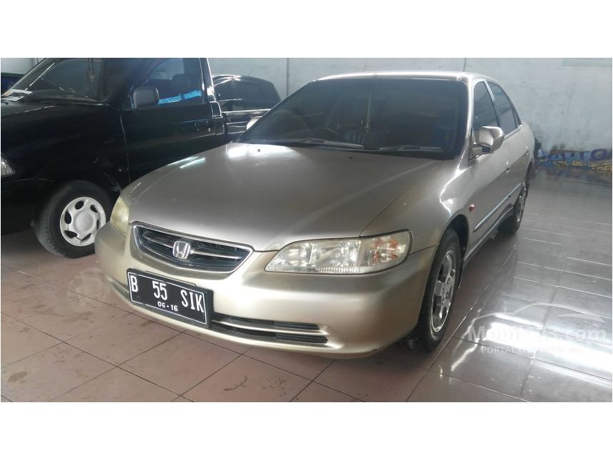 Jual Mobil  Honda  Accord  2001  VTi 2 3 di Banten Manual 