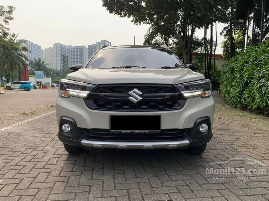 2025 Suzuki XL7 Alpha Hybrid SUV