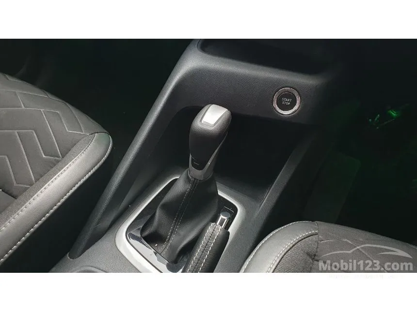 2024 Nissan Magnite Premium (2 Tone) SUV