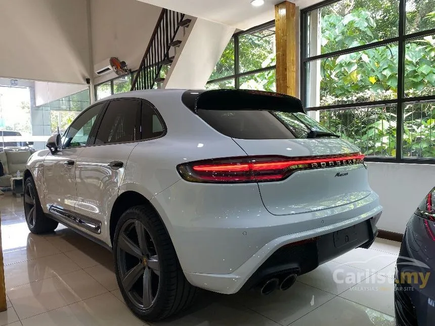 2022 Porsche Macan SUV