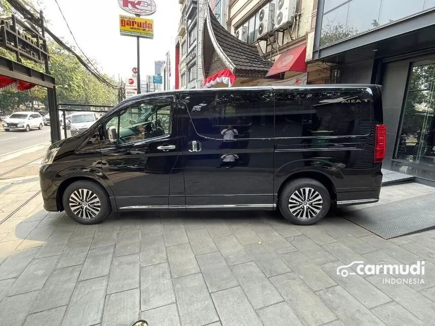 2024 Toyota GranAce Premium Van Wagon