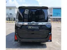 2018 Toyota Voxy 2.0 MPV