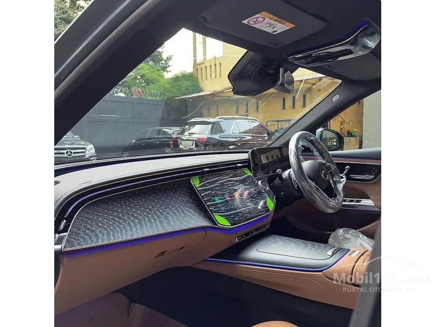2025 Mercedes-Benz E200 Exclusive Line Sedan