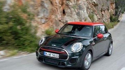 New MINI John Cooper Works 2016 Mulai Dijual
