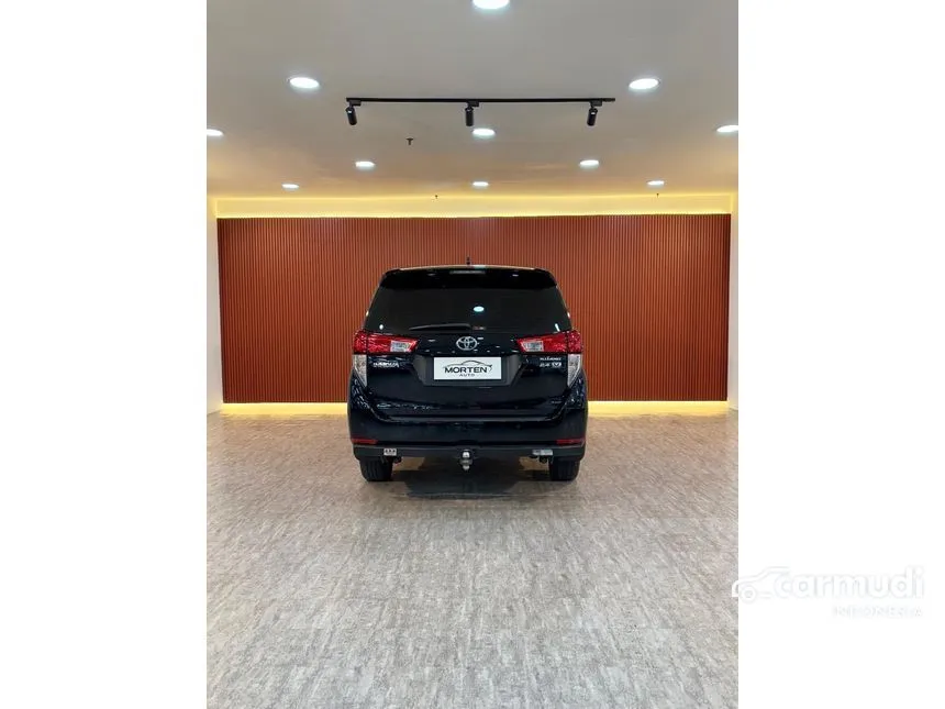 2022 Toyota Kijang Innova V MPV
