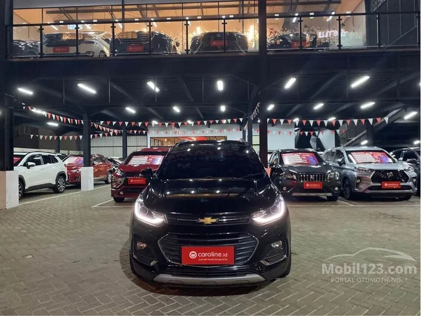 Jual Mobil Chevrolet Trax 2018 Premier 1.4 di Banten Automatic SUV Hitam Rp 178.000.000