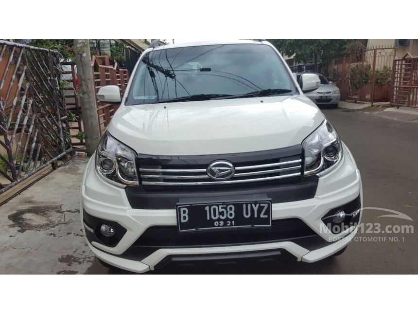 Jual Mobil Daihatsu Terios 2015 ADVENTURE R 1.5 di DKI 