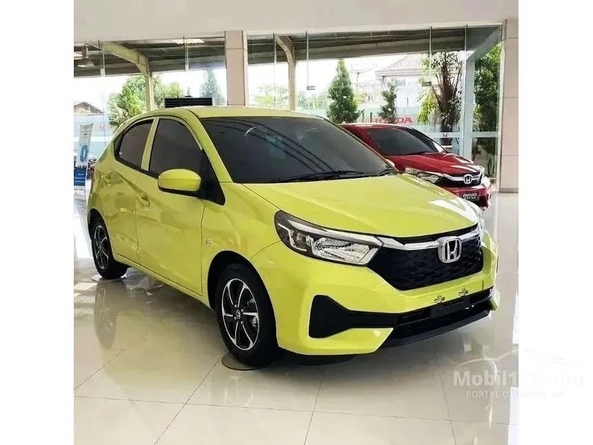 Jual Mobil Honda Brio 2023 E Satya 1.2 di Jawa Barat Automatic Hatchback Kuning Rp 135.000.000