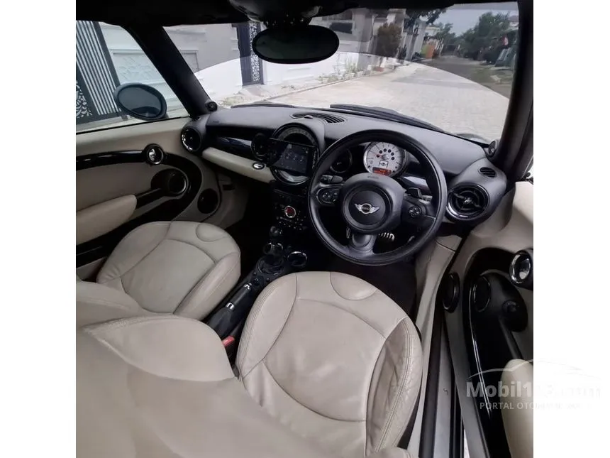 2012 MINI Cooper S Hatchback