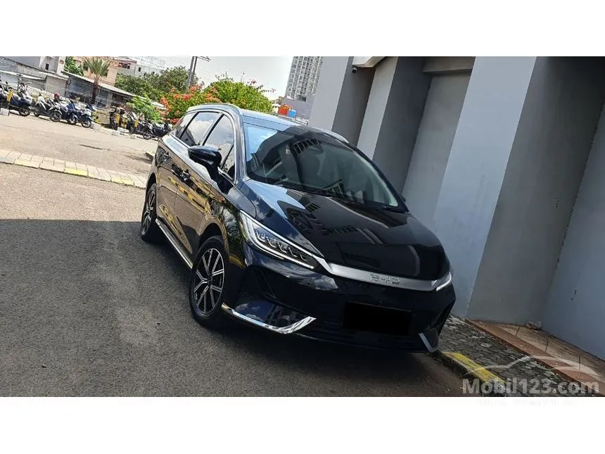 2024 BYD M6 Superior 7 Seater MPV