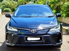 2019 Toyota Corolla Altis 1,8 V Sedan hitam km 2 ribuan