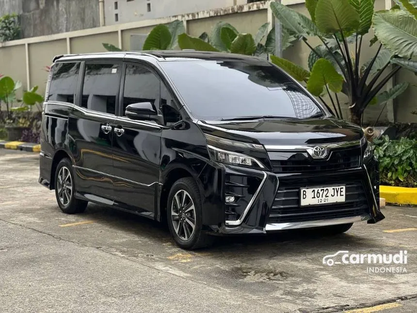 2018 Toyota Voxy MPV