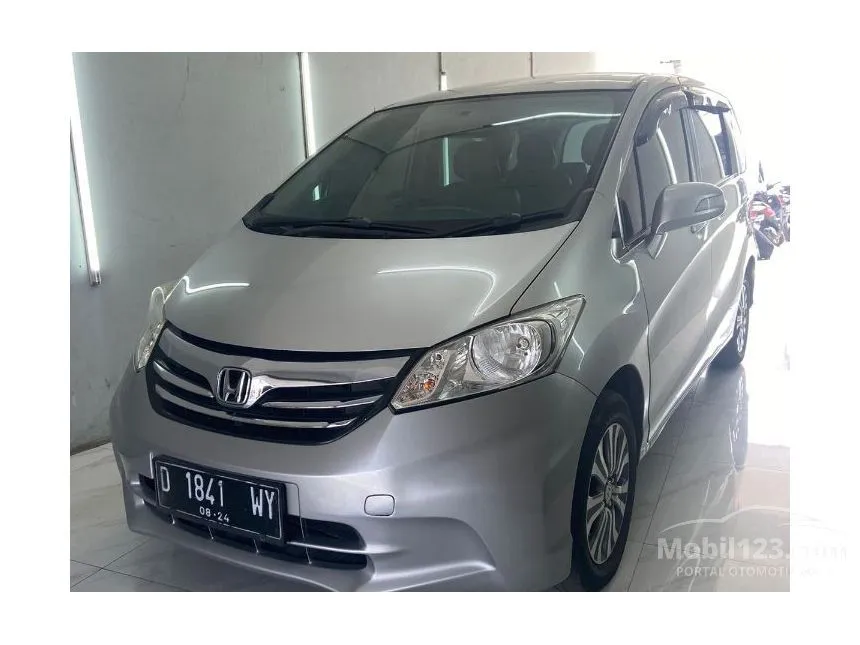 2014 Honda Freed S MPV