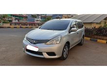 2017 Nissan Grand Livina 1.5 SV MPV silver dp 22 jtan saja proses kredit bisa dibantu