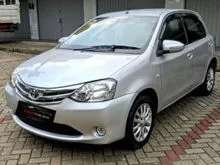 Toyota Etios Valco 1.2 E MT 2014 Silver TDP 18jt Kondisi Mobil Istimewa Bergaransi dan Dijamin Siap Pakai