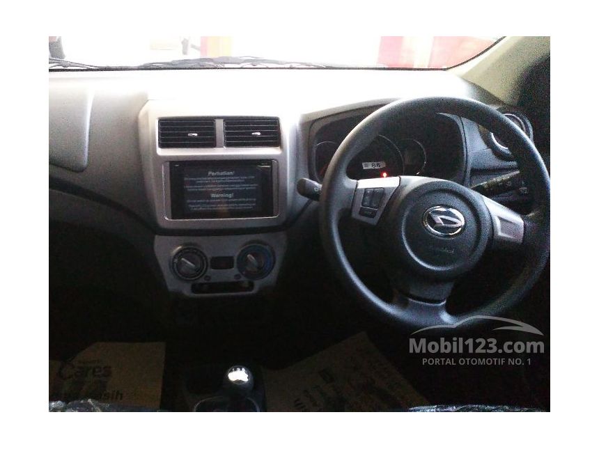 Jual Mobil  Daihatsu  Ayla  2021 R 1 2 di Jawa  Timur  Manual 