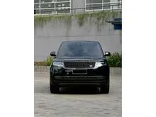 2022 Land Rover Range Rover 3.0 P400 Vogue SE MHEV LWB 5 Seater SUV Black on Black Odo 35 Rb (TERMURAH)