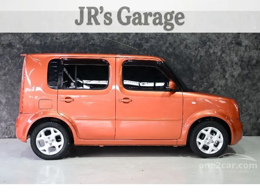 2011 Nissan CUBE 3 Hatchback